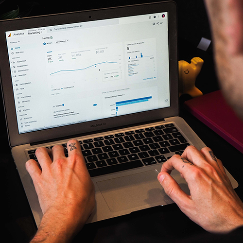 GA4 Débarque en Force : La Révolution Google Analytics en 2024